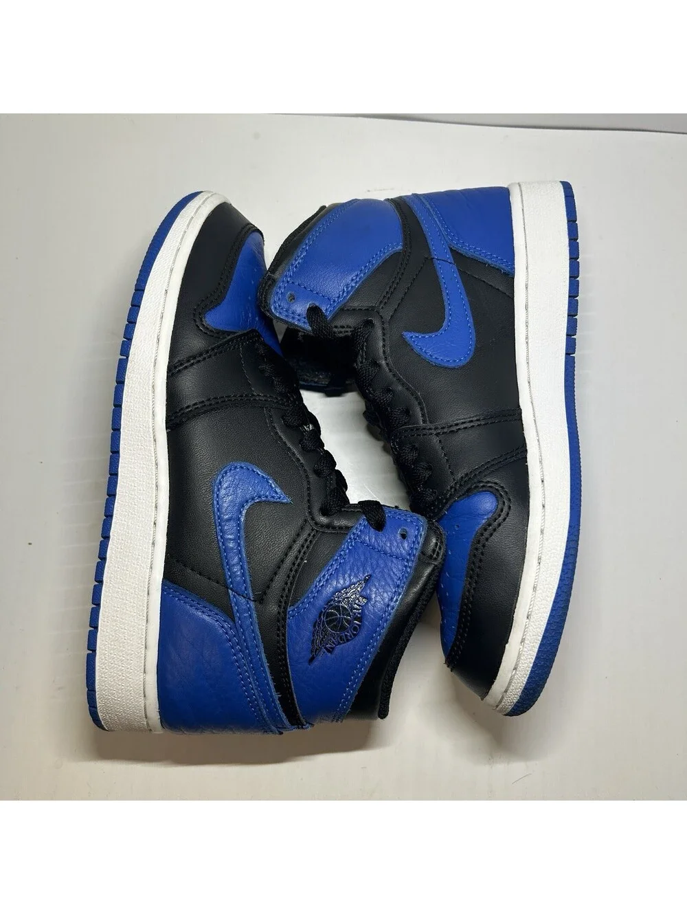 Air Jordan 1 Retro Royal 2017 GS - Size 4Y - (575441-007)